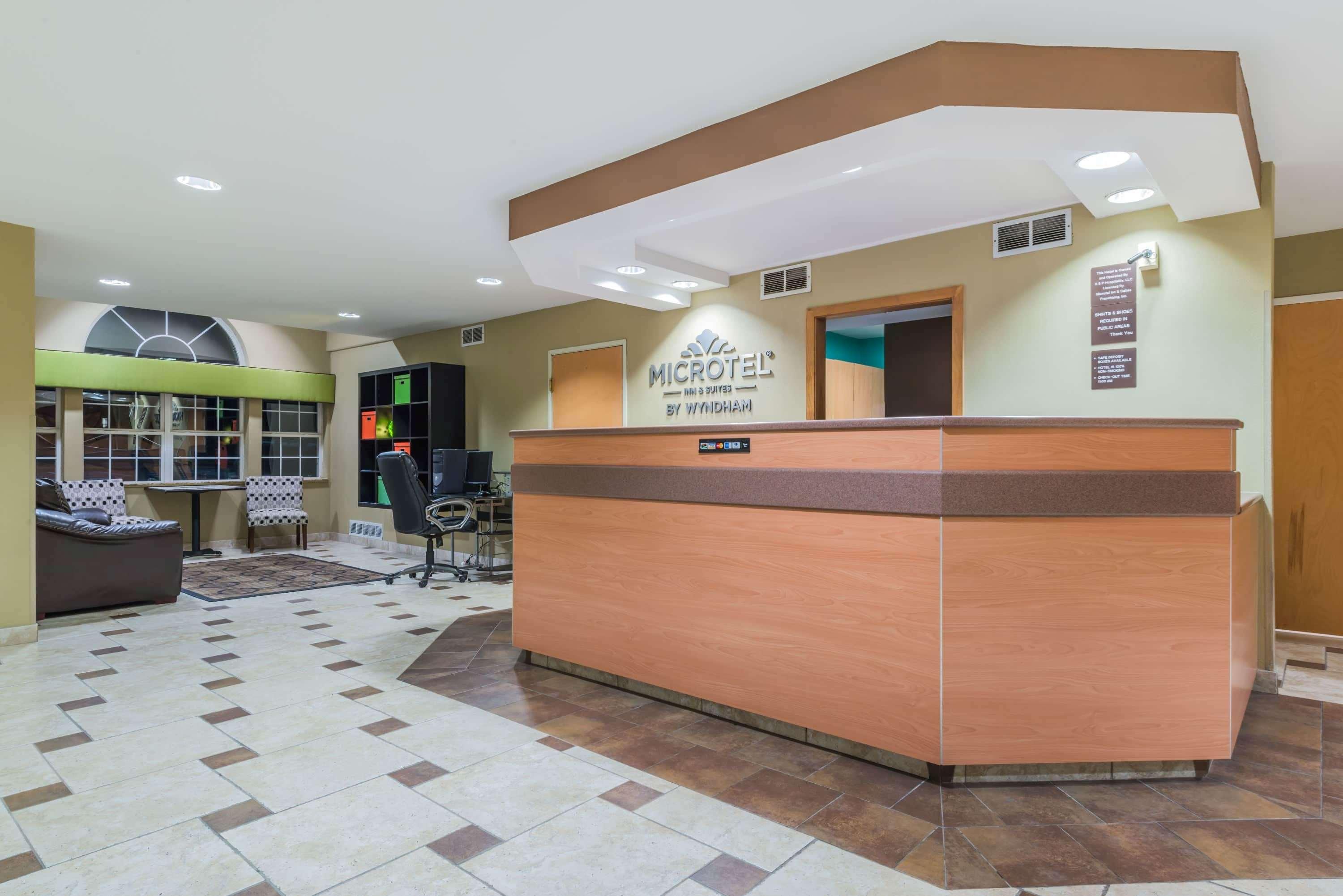 Microtel Inn & Suites By Wyndham West Chester Buitenkant foto